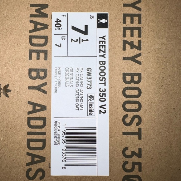 Yeezy - Picture 4 of 4